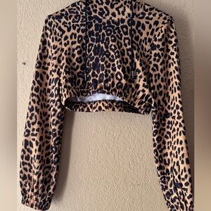 RIFLESSI Stylish Leopard Print Crop Top size M
